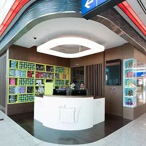 Sleep 'n Fly Sleep Lounge, A-gates Terminal 3 - Transit Only מלון קפסולה
